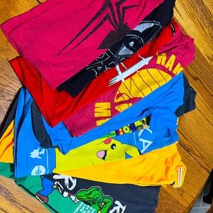 Boys Tees size Small - various